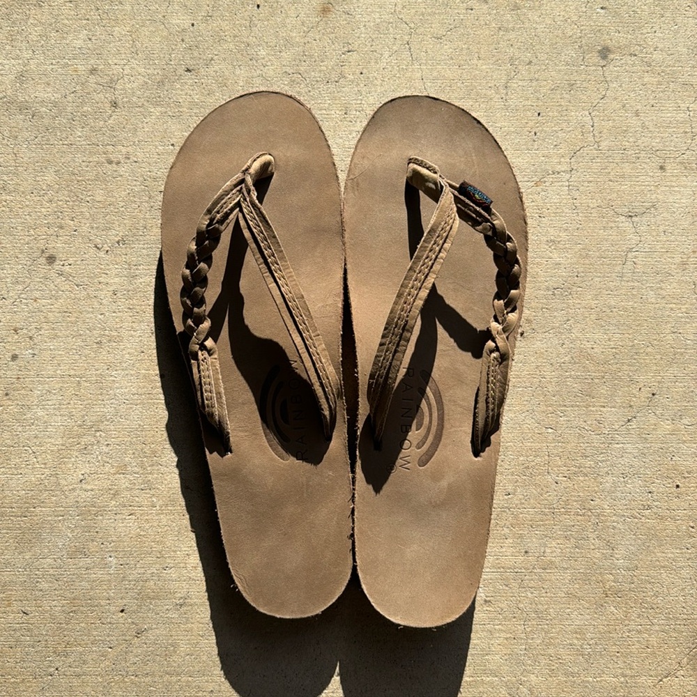 Rainbow Leather Flirty Braidy Sandals Women's Dark Brown, Size 7.5-8.5.